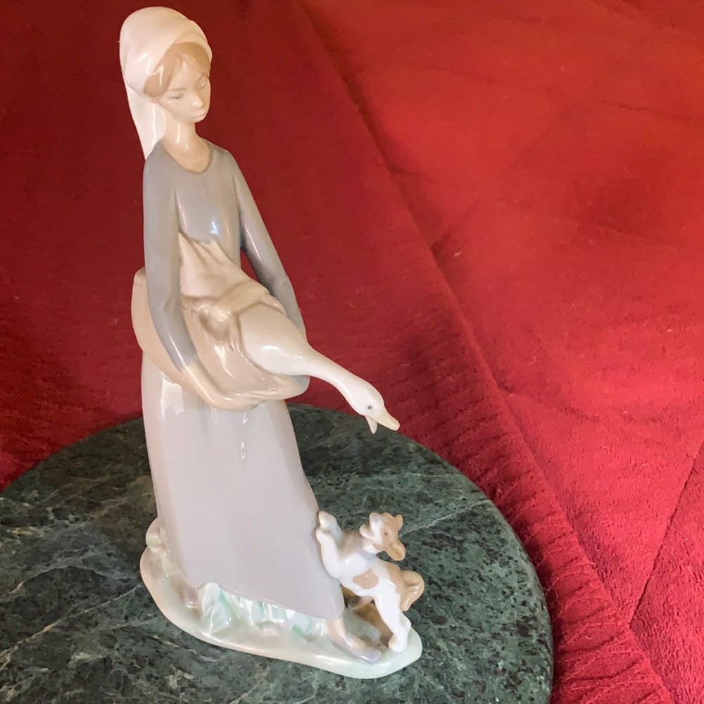 Lladro figurine